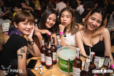 Polycat Live ที่ ฟรีคบาร์ — photo 7