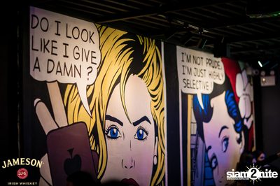 คืนวันศุกร์ ที่ เริงลลิล Retro Bar — photo 5