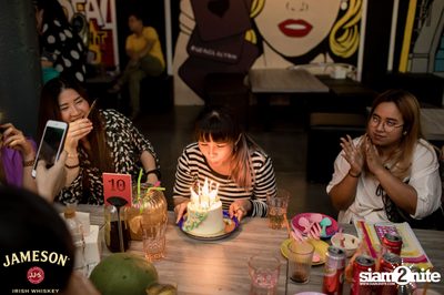 คืนวันศุกร์ ที่ เริงลลิล Retro Bar — photo 84