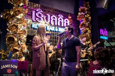 คืนวันศุกร์ ที่ เริงลลิล Retro Bar — photo 101