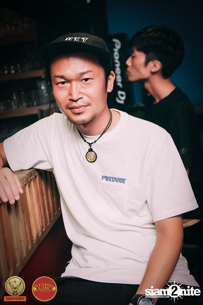 John Gómez ที่ สตูดิโอ ลำ — photo 15