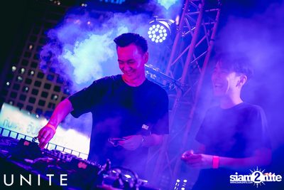 UNITE at K-PUB YG Republique (Album 1) — photo 21