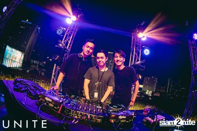 UNITE at K-PUB YG Republique (Album 1) — photo 24