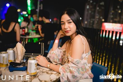 UNITE at K-PUB YG Republique (Album 1) — photo 30