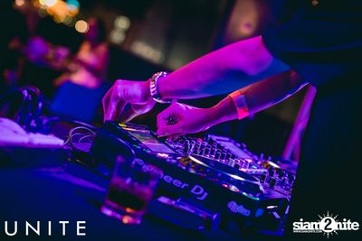 UNITE at K-PUB YG Republique (Album 1) — photo 43