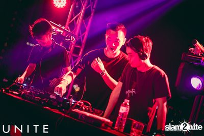 UNITE at K-PUB YG Republique (Album 1) — photo 72