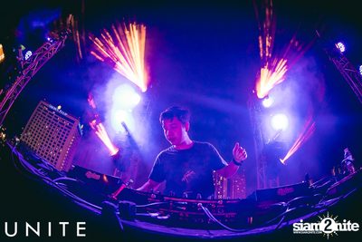 UNITE at K-PUB YG Republique (Album 1) — photo 91