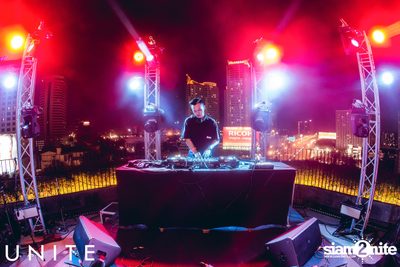 UNITE at K-PUB YG Republique (Album 2) — photo 1