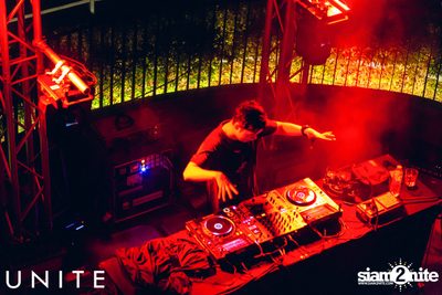 UNITE at K-PUB YG Republique (Album 2) — photo 31