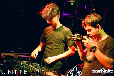 UNITE at K-PUB YG Republique (Album 2) — photo 34