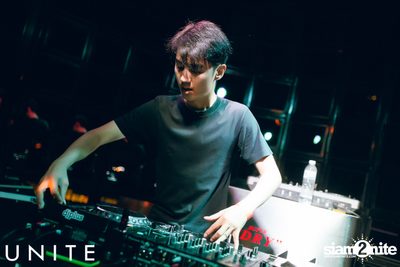 UNITE at K-PUB YG Republique (Album 2) — photo 41