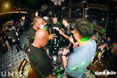 UNITE at K-PUB YG Republique (Album 2) — photo 43
