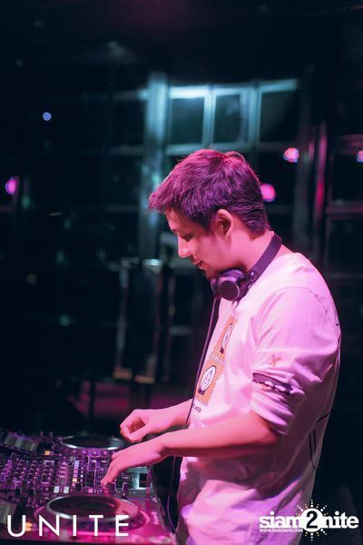 UNITE at K-PUB YG Republique (Album 2) — photo 48
