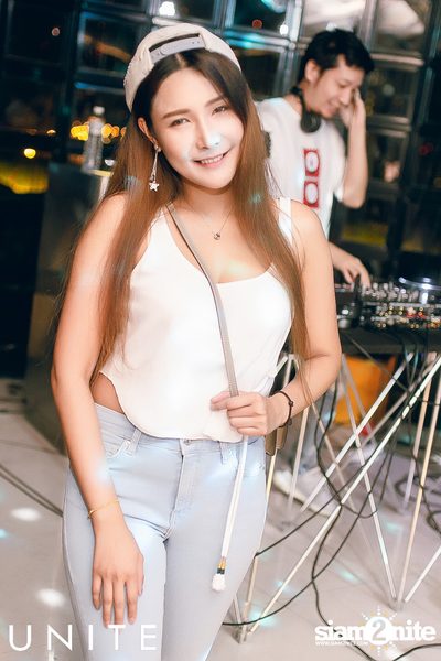 UNITE at K-PUB YG Republique (Album 2) — photo 59