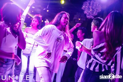 UNITE at K-PUB YG Republique (Album 2) — photo 77