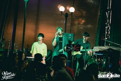 Oat Pramote at Wine Republic — photo 3