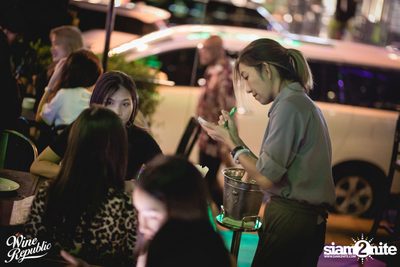 Oat Pramote at Wine Republic — photo 13