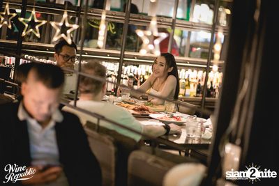 Oat Pramote at Wine Republic — photo 19