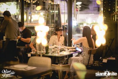 Oat Pramote at Wine Republic — photo 20