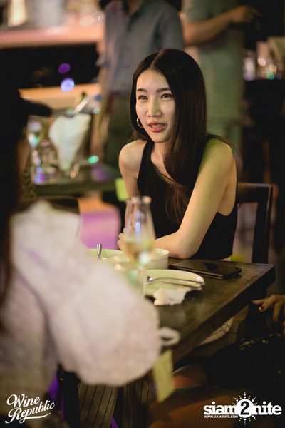 Oat Pramote at Wine Republic — photo 33