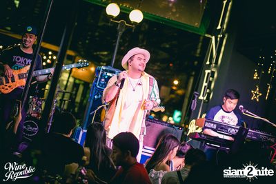 Oat Pramote at Wine Republic — photo 92