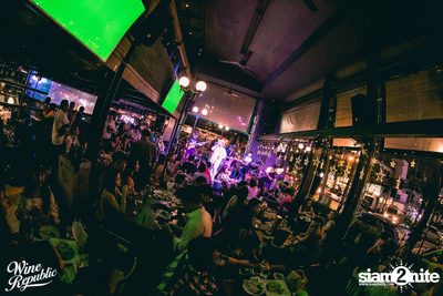 Oat Pramote at Wine Republic — photo 115