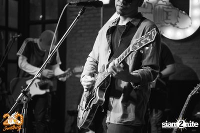 Monik x Wan Yai at 20Something Bar — photo 38