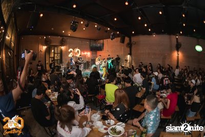Monik x Wan Yai at 20Something Bar — photo 91