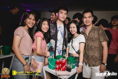 White & Party Party ที่ บาร์ เน็กซ์ ดอร์ — photo 8
