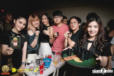 White & Party Party ที่ บาร์ เน็กซ์ ดอร์ — photo 18