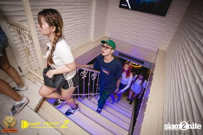 White & Party Party ที่ บาร์ เน็กซ์ ดอร์ — photo 22