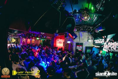 White & Party Party ที่ บาร์ เน็กซ์ ดอร์ — photo 39