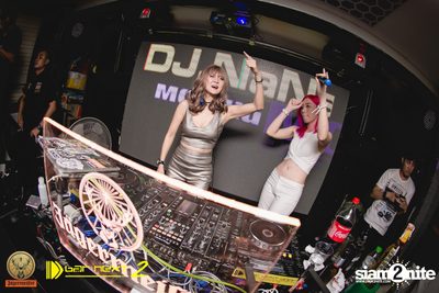 White & Party Party ที่ บาร์ เน็กซ์ ดอร์ — photo 52