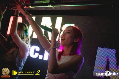 White & Party Party ที่ บาร์ เน็กซ์ ดอร์ — photo 56