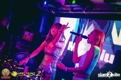 White & Party Party ที่ บาร์ เน็กซ์ ดอร์ — photo 57