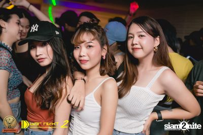 White & Party Party ที่ บาร์ เน็กซ์ ดอร์ — photo 65