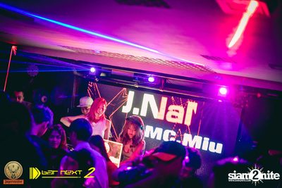 White & Party Party ที่ บาร์ เน็กซ์ ดอร์ — photo 73