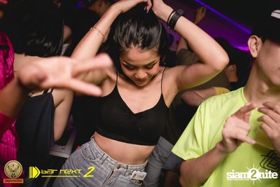 White & Party Party ที่ บาร์ เน็กซ์ ดอร์ — photo 75