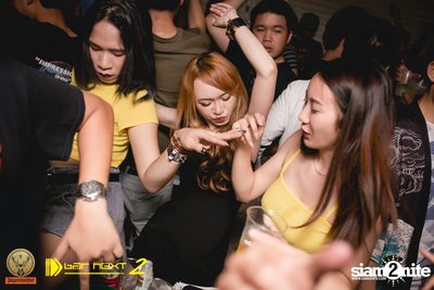 White & Party Party ที่ บาร์ เน็กซ์ ดอร์ — photo 77