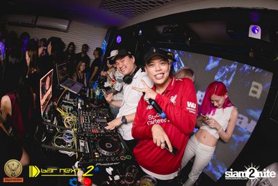 White & Party Party ที่ บาร์ เน็กซ์ ดอร์ — photo 89