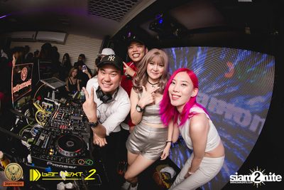 White & Party Party ที่ บาร์ เน็กซ์ ดอร์ — photo 91