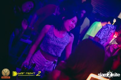 White & Party Party ที่ บาร์ เน็กซ์ ดอร์ — photo 96