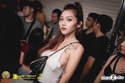 White & Party Party ที่ บาร์ เน็กซ์ ดอร์ — photo 100