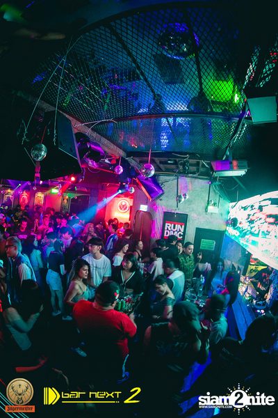 White & Party Party ที่ บาร์ เน็กซ์ ดอร์ — photo 115