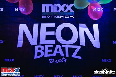 Neon BeatZ Party at MIXX Bangkok — photo 2