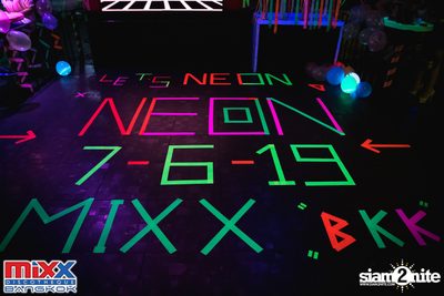 Neon BeatZ Party at MIXX Bangkok — photo 4