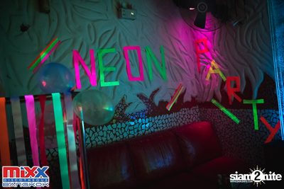 Neon BeatZ Party at MIXX Bangkok — photo 6