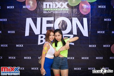Neon BeatZ Party at MIXX Bangkok — photo 15