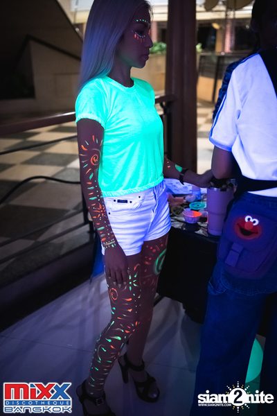 Neon BeatZ Party at MIXX Bangkok — photo 21