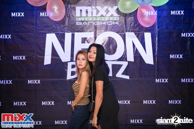 Neon BeatZ Party at MIXX Bangkok — photo 42